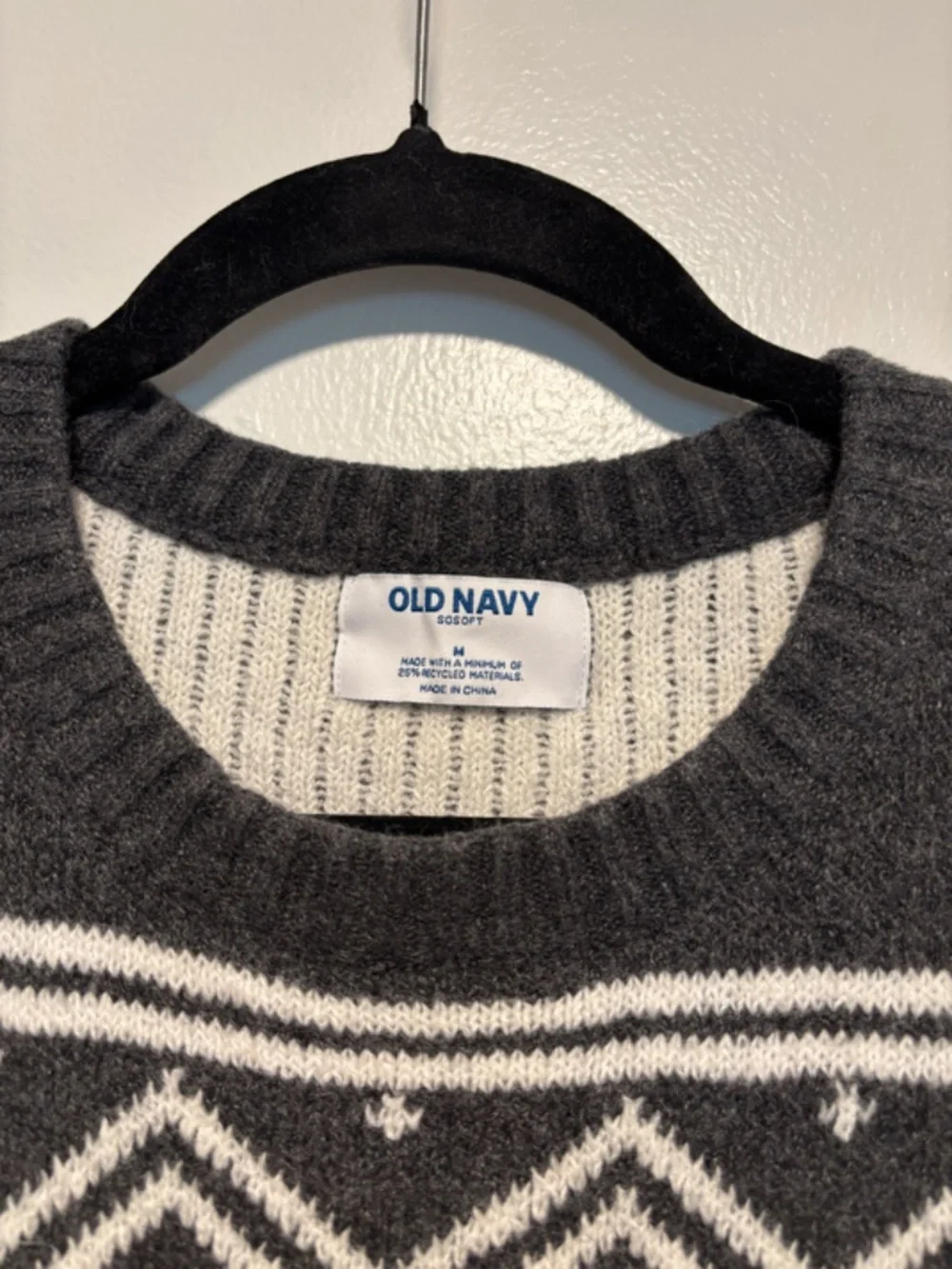 NWT Old Navy SoSoft Bear Fair Isle Sweater Size M